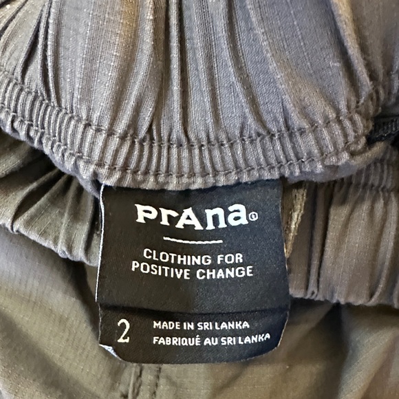 Prana Sz 2 Organic Cotton Shorts Elastic Waist Pockets Gorpcore Ecoconscious EUC - Picture 4 of 10